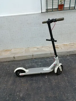 Patinete Eléctrico Blanco