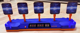 2 pistolas de juguete Nerf + regalo.