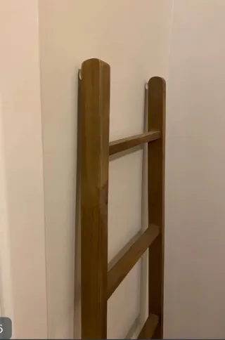 Escalera decorativa de madera