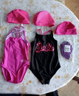 Set di costumi da bagno e cappellini da nuoto per ragazze 5-6 anni