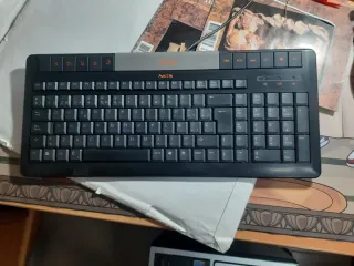 Torre PC AIRIS Windows 10 + Tastiera