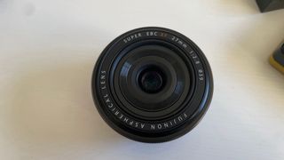 Fujifilm X-T3 con objetivo 18-135mm y 27mm.