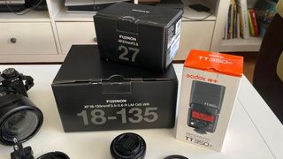 Fujifilm X-T3 con objetivo 18-135mm y 27mm.