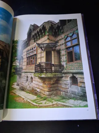 GAUDÍ,ARQUITECTURA DEL FUTUR