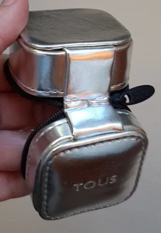 Dos Estuches Tous plateados