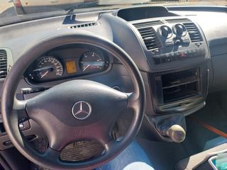 Mercedes-Benz Vito 2012