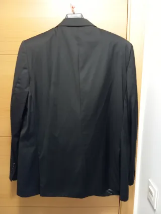 Traje negro talla 58