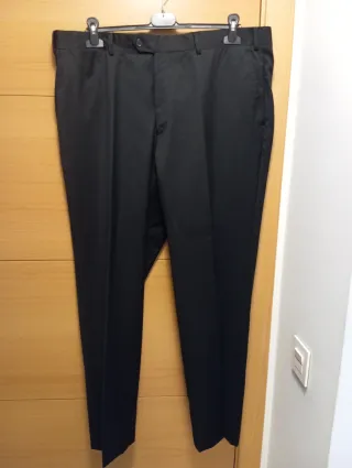 Traje negro talla 58