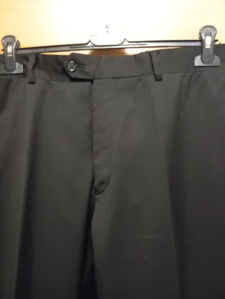 Traje negro talla 58