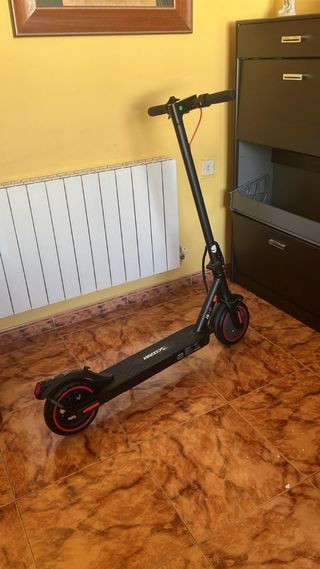 Patinete Eléctrico Negro nuevo.
