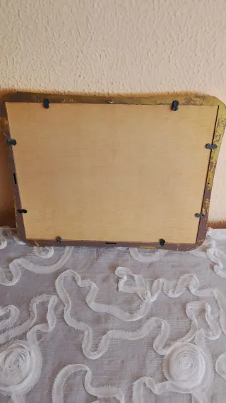 Cuadro de relieve con figuras