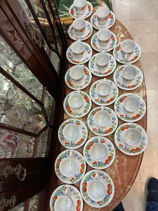 19 Tazas y Platos de Café -