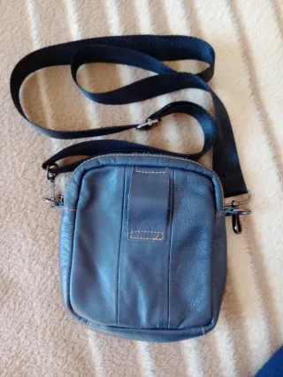 Bolso G y L azul cuero