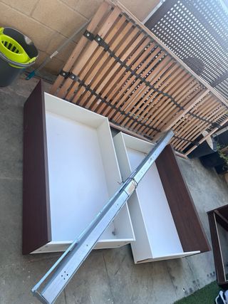 Base de cama con 2 mesitas