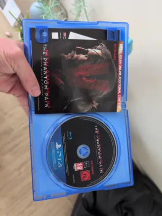 Metal Gear Solid V: The Phantom Pain PS4 Edición D