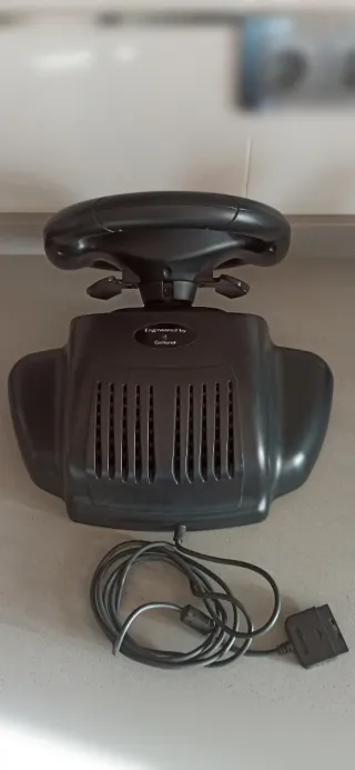 Volante Ferrari PS2/PS1 Guillemot