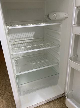 Nevera BRU seminueva