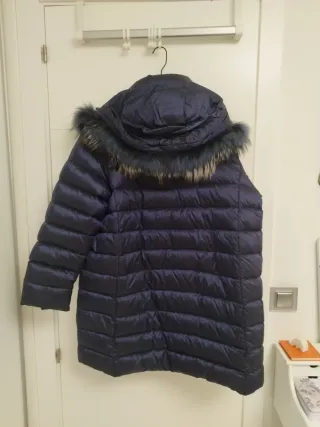 Chaqueta Uniqlo azul plumífero