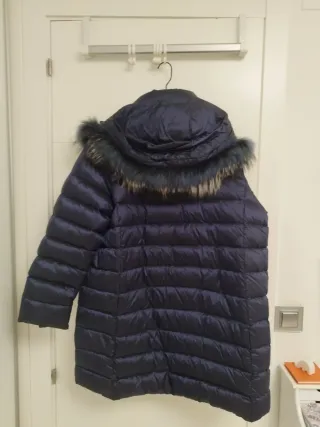 Chaqueta Uniqlo azul plumífero
