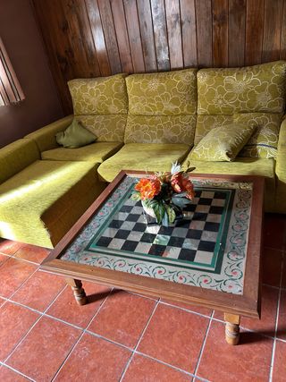 Mesa de centro de madera y cristal