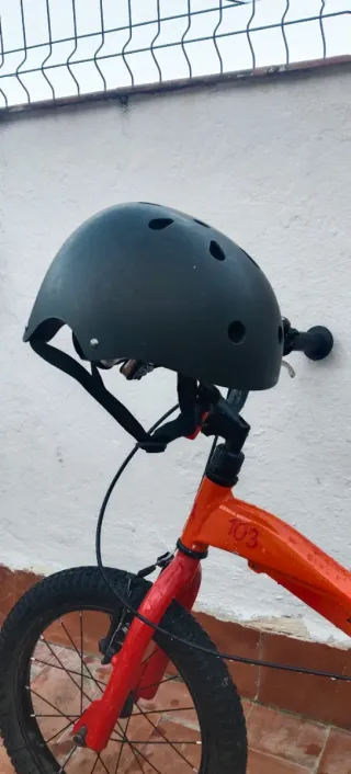 Monty 103 Naranja +  Patinete ruedas led + Casco