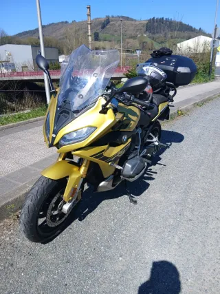 BMW R1250RS