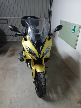 BMW R1250RS