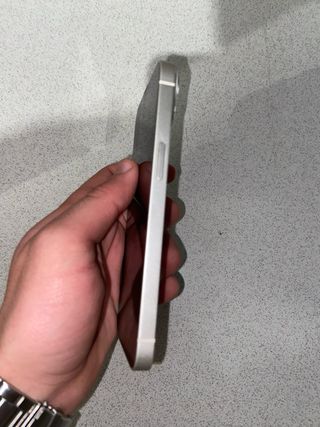 iPhone 14 Blanco ( leer descripción)