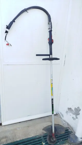 Desbrozadora Kawasaki TH48