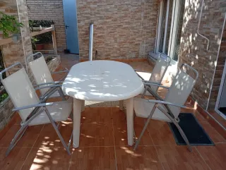 Mesa y Sillas de jardín/playa/terraza plegables.