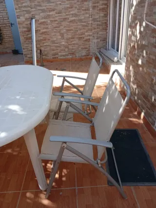 Mesa y Sillas de jardín/playa/terraza plegables.