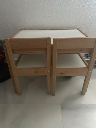 Mesa y 2 Sillas Infantiles Ikea