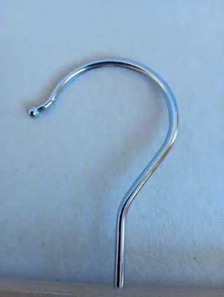 Lote de 180 perchas de madera