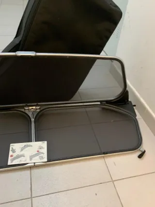 Deflector Viento de coche marca Bentley