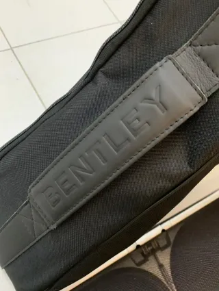 Deflector Viento de coche marca Bentley