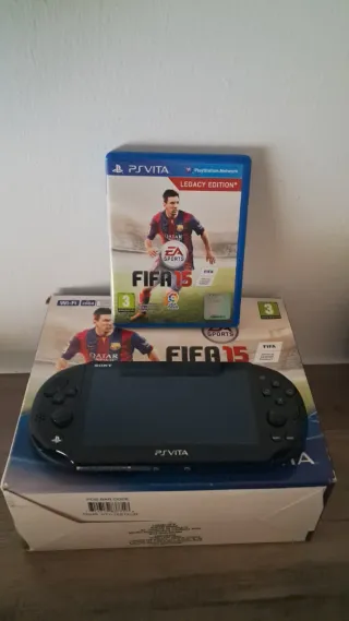 PS Vita FIFA 15 Legacy Edition Negra