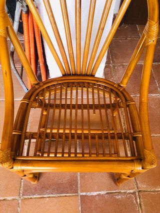 Conjunto Muebles Mimbre Vintage con cojines.