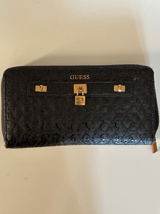 Monedero Guess Negro y Dorado