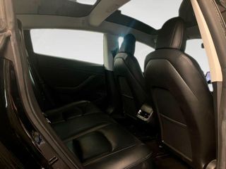 Tesla Model 3 Estándar Plus RWD 199 kW (271 CV)