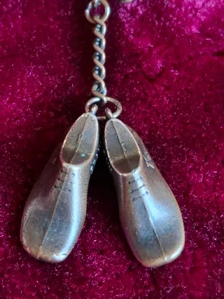 Portachiavi con scarpe vintage