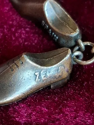 Portachiavi con scarpe vintage