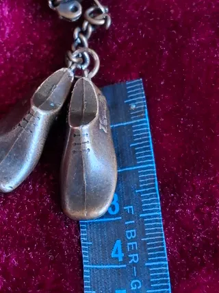 Portachiavi con scarpe vintage