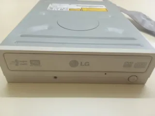 Regrabadora LG DVD RW + Cable