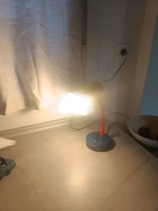 Lámpara de mesa infantil