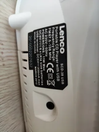 Radio CD Lenco Blanca y Rosa