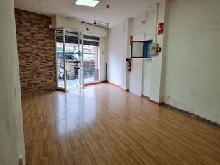 Local comercial en venta en Montcada Centre - La Ribera en Montcada i Reixac