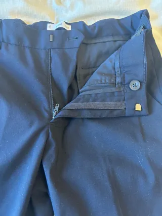 Es de Mango Teen, así que es una S pequeña.