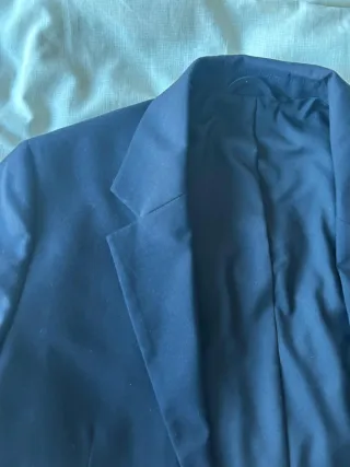 Es de Mango Teen, así que es una S pequeña.