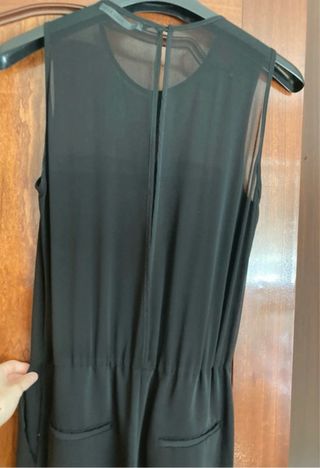 Mono negro elegante