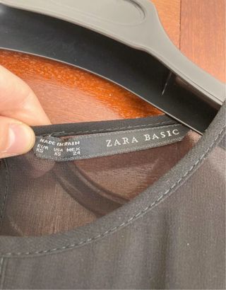 Mono negro elegante